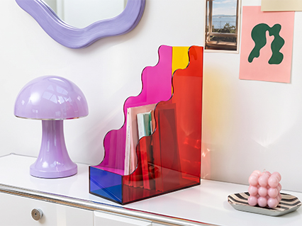 Éléments décoratifs en acrylique coloré pour aménagement intérieur